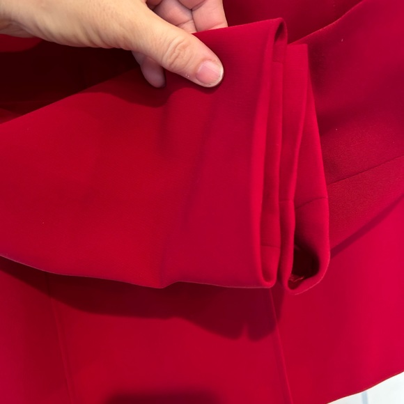 Tahari beautiful deep red women’s blazer jacket. flattering cut-style - size 8 - Picture 10 of 14